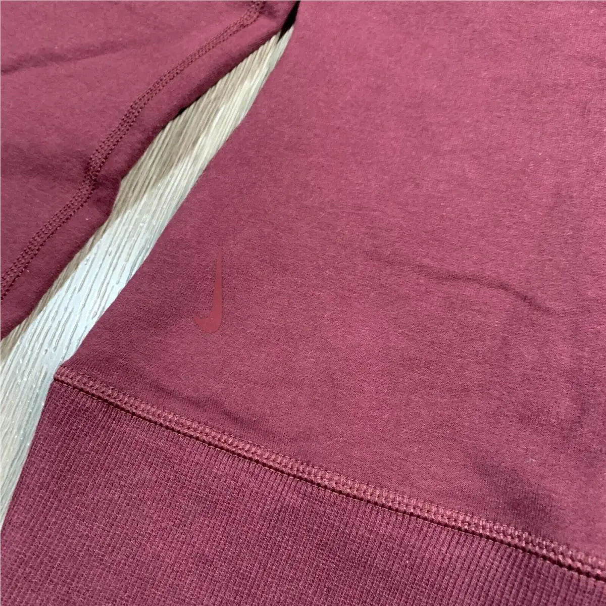 Nike clothing - burgandy 3