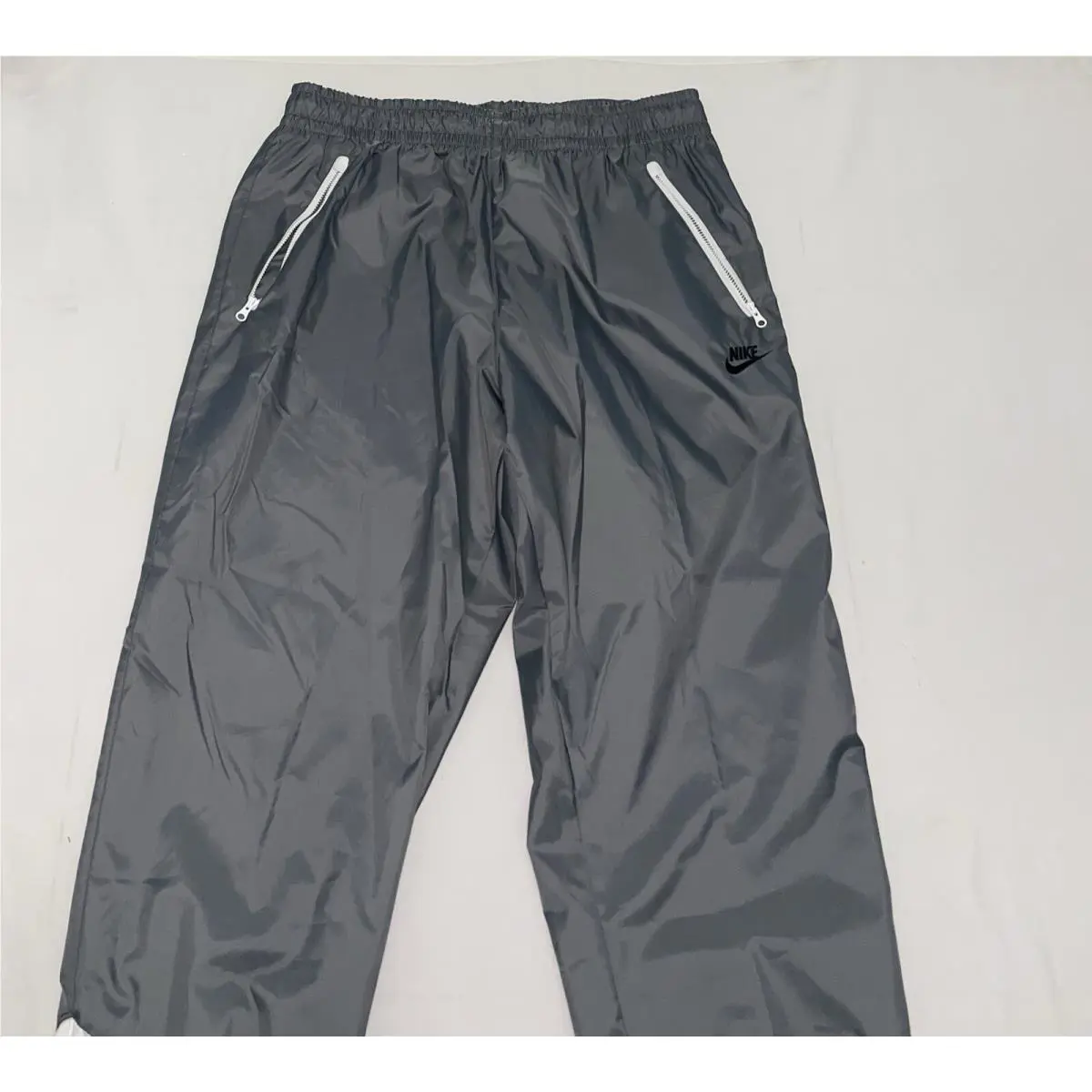 Nike clothing - Gray / White 1