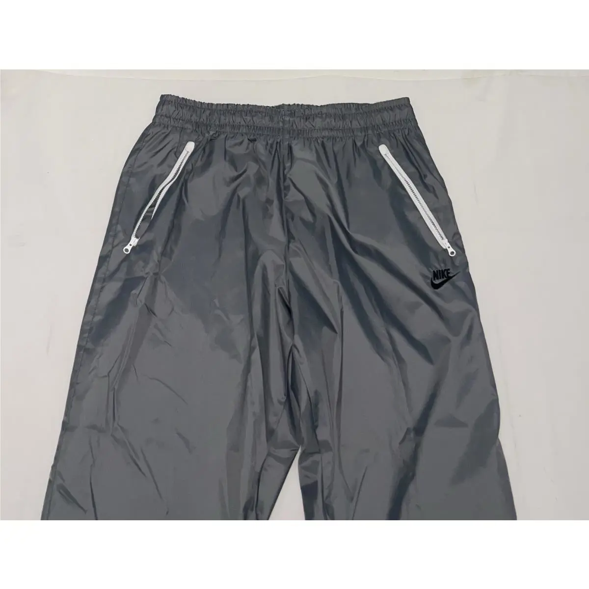 Nike clothing - Gray / White 2