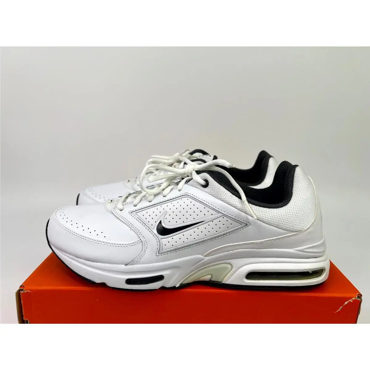 Nike shoes - Health Walkers - Health Walkers - 442256-101 - White 0