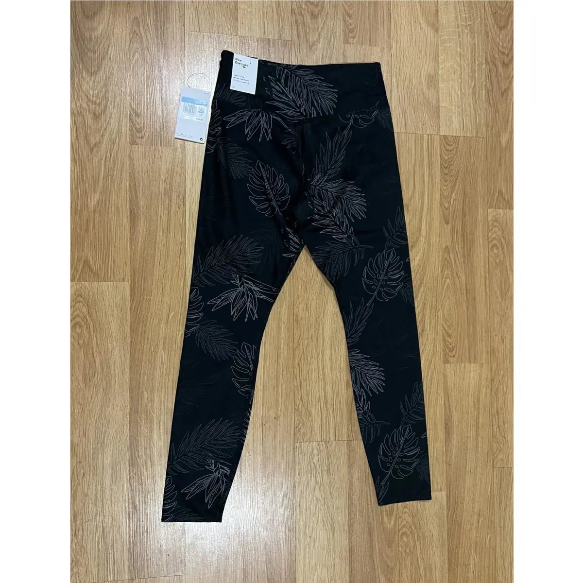 Nike clothing - DV9680010 - DV9680010 - Black (UPC: 0196150461386) 1