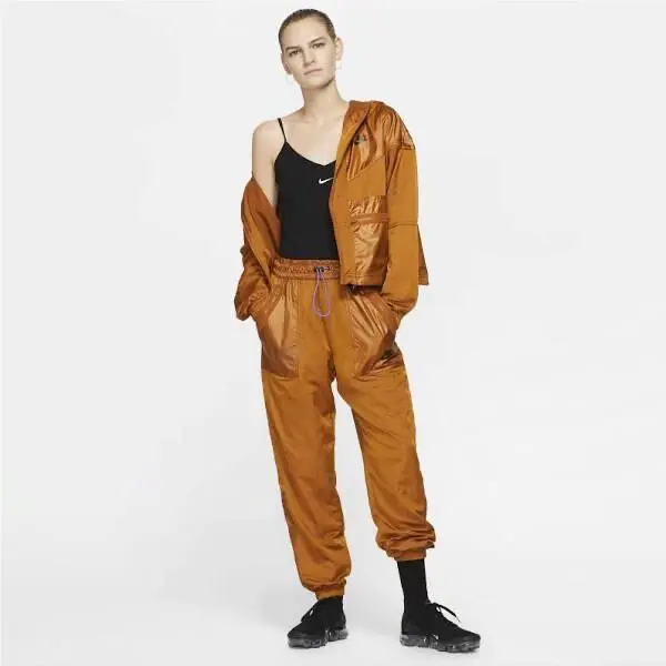 Nike clothing - burnt sienna 1