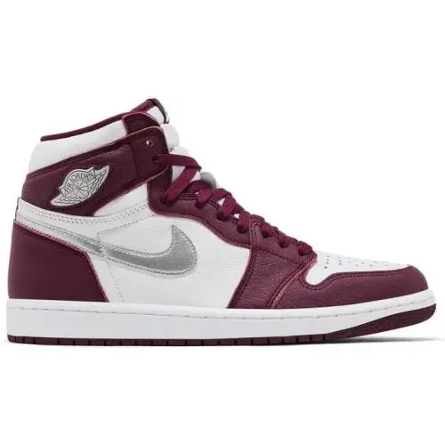 Nike Air Jordan 1 Retro High OG Bordeaux – US 9.5 – – 555088-611 - Red