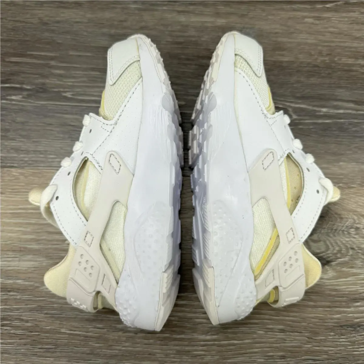 Nike shoes - Nike Huarache Run - Huarache Run - White 10