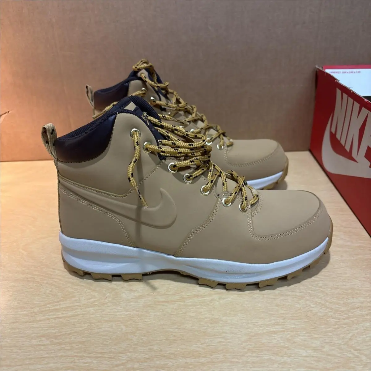Manoa Leather Boots Water Resistant Wheat Tan 454350-700 Men`s Multi Size by Nike