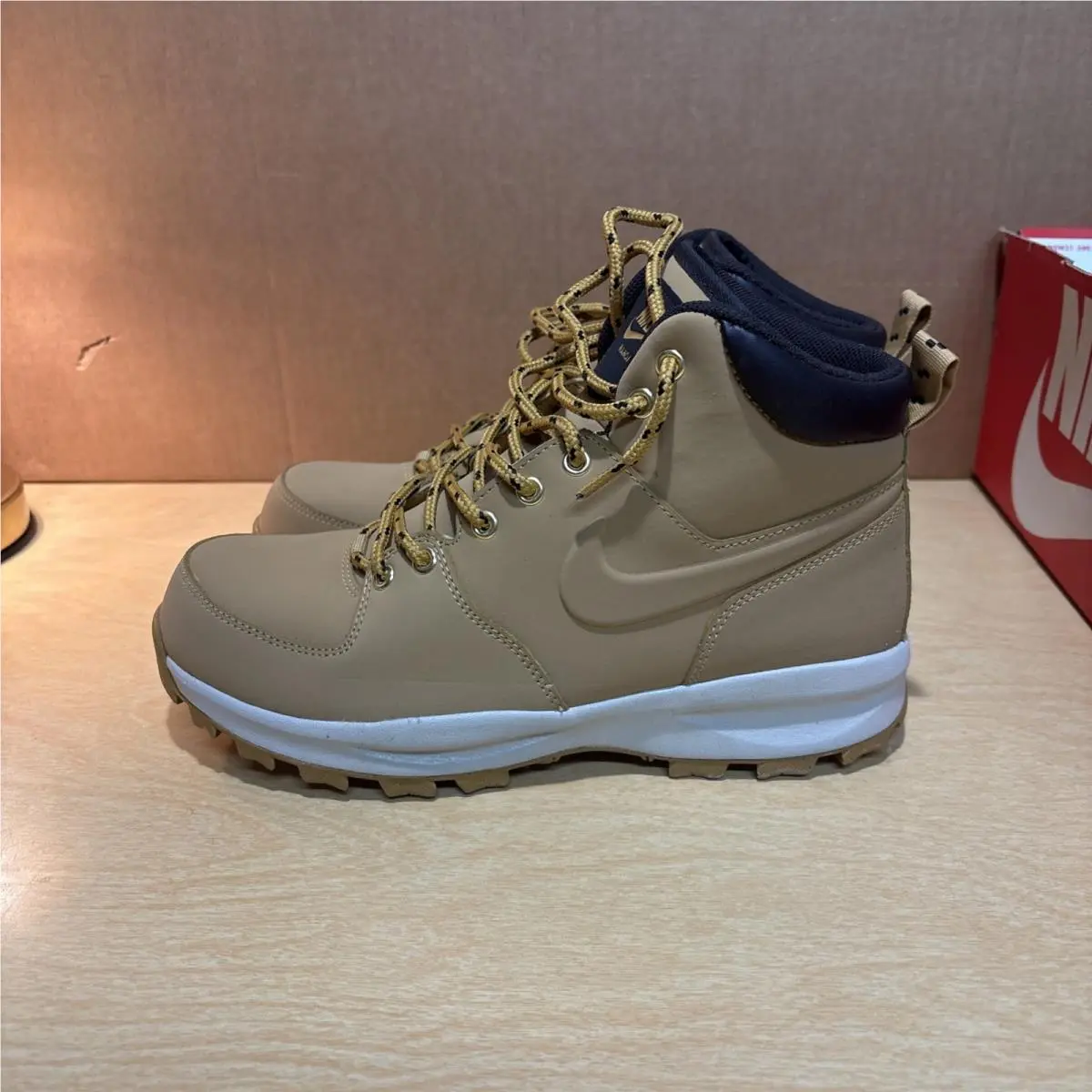 Nike shoes - Nike Manoa Leather - Manoa Leather - 454350-700 - Beige 3