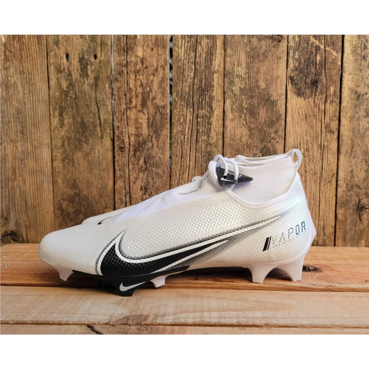 Nike Vapor Edge Pro 360 Football Cleats Men’s Size 15 White Black AO8277 100