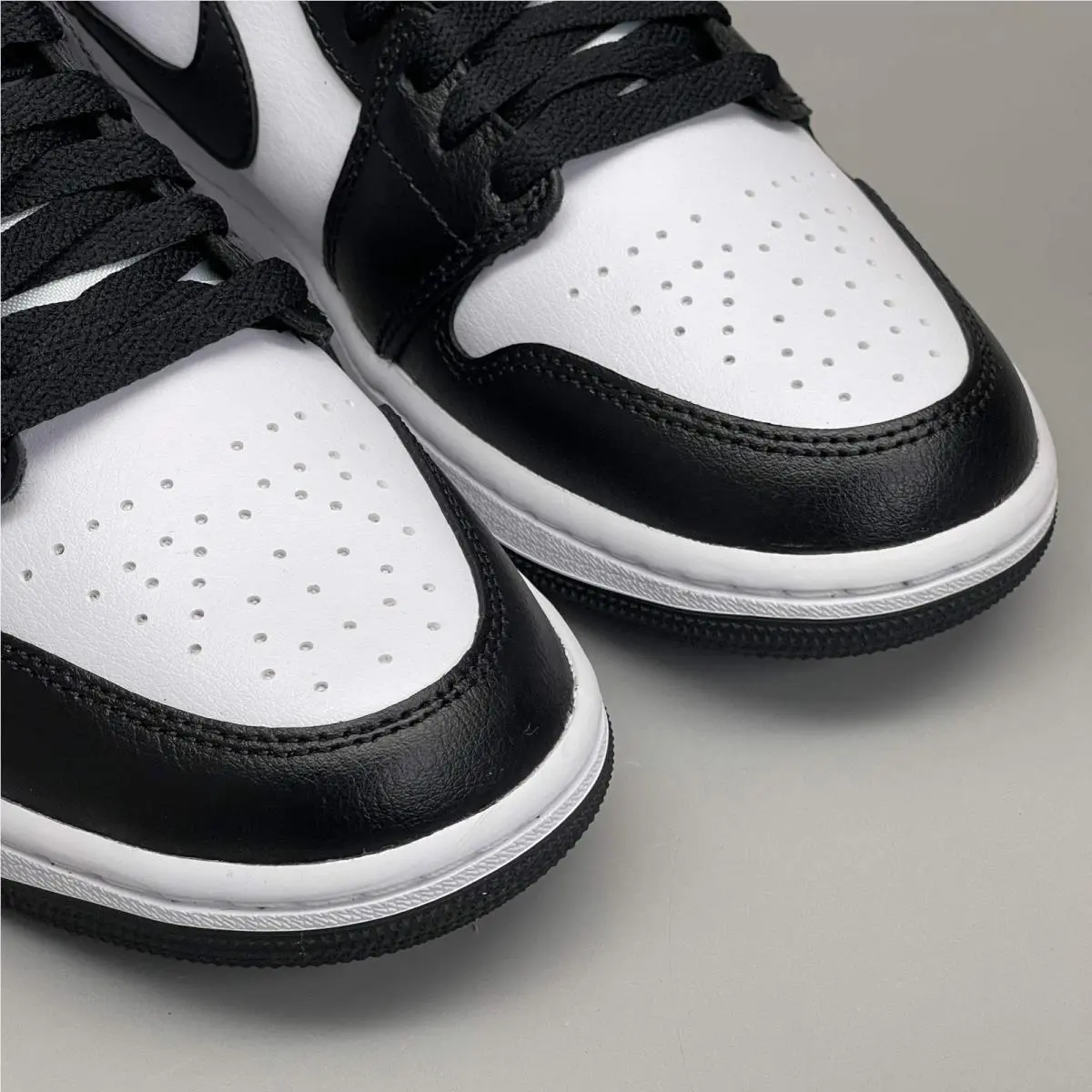 Nike shoes - DV0991101 - DV0991-101 - Black / White Panda (UPC: 196608052067) 3