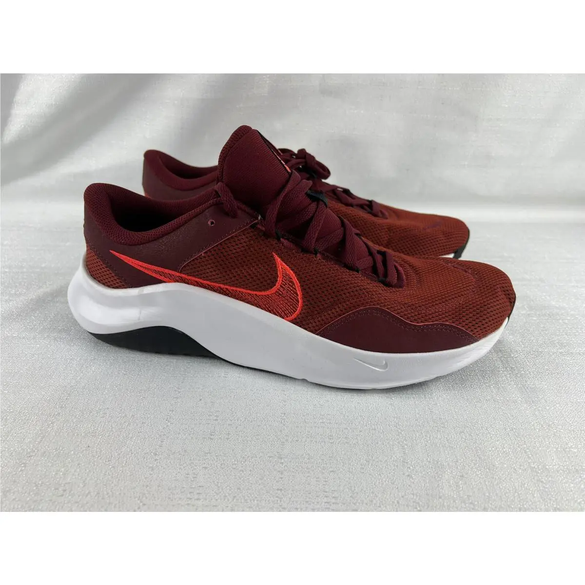 Nike shoes - Nike Legend - Legend - DM1120-600 - Red 3