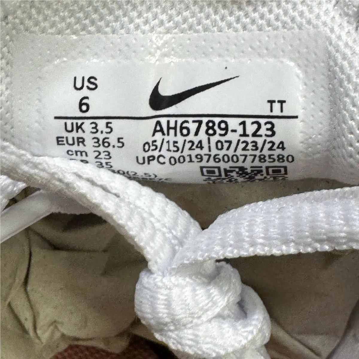 Nike shoes - Nike Air Max 270 - Air Max - AH6789-123 - White 5