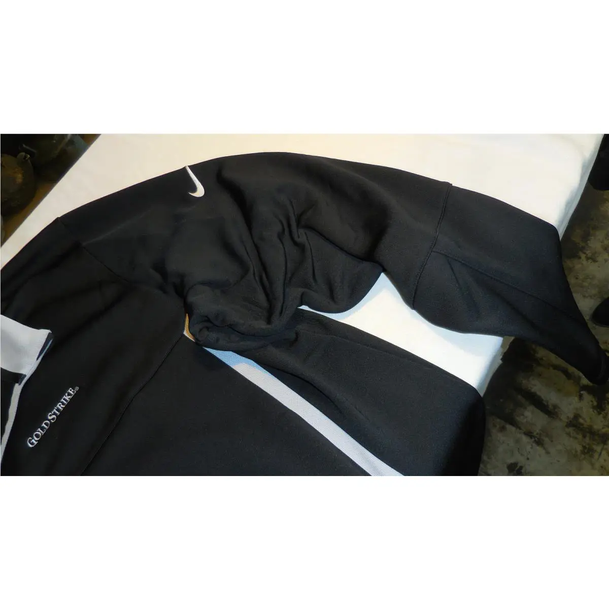 Nike clothing - Black (UPC: 497671371872) 1