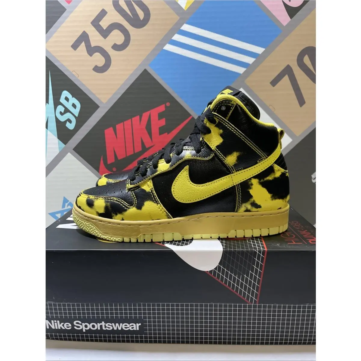 Nike shoes - Nike Dunk - Dunk - DD9404-001 - Yellow 3
