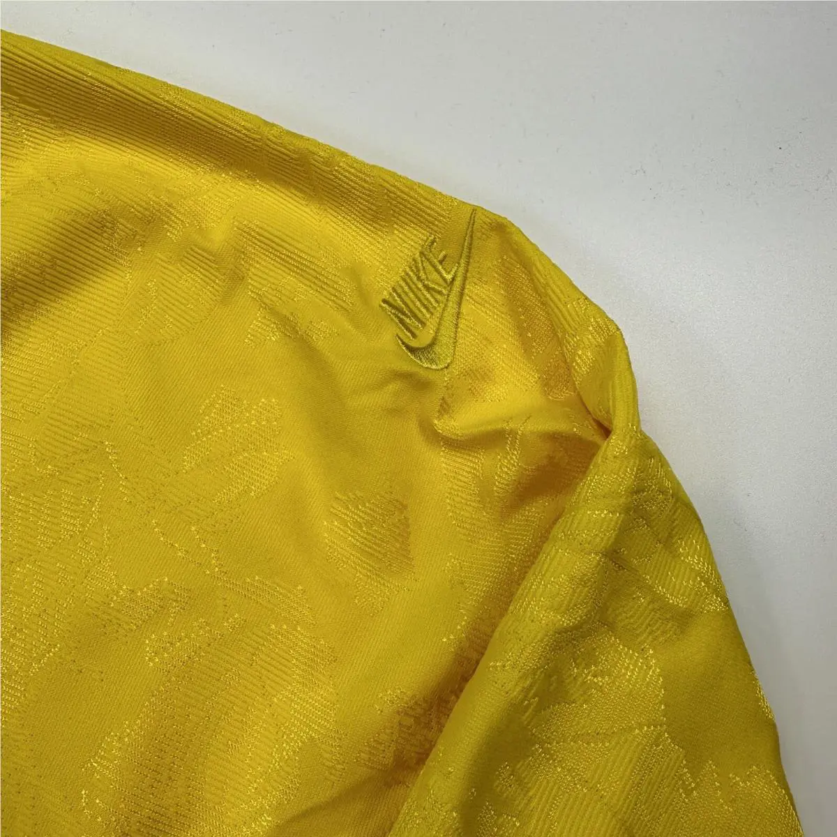 Nike clothing - Tech - Tech - Yellow 1