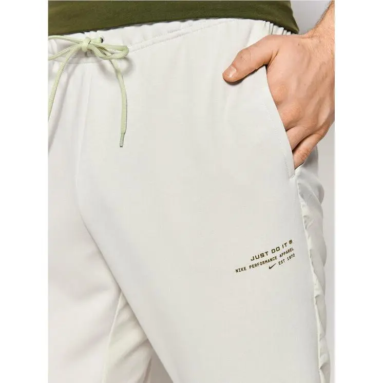Nike clothing - Light Bone 2