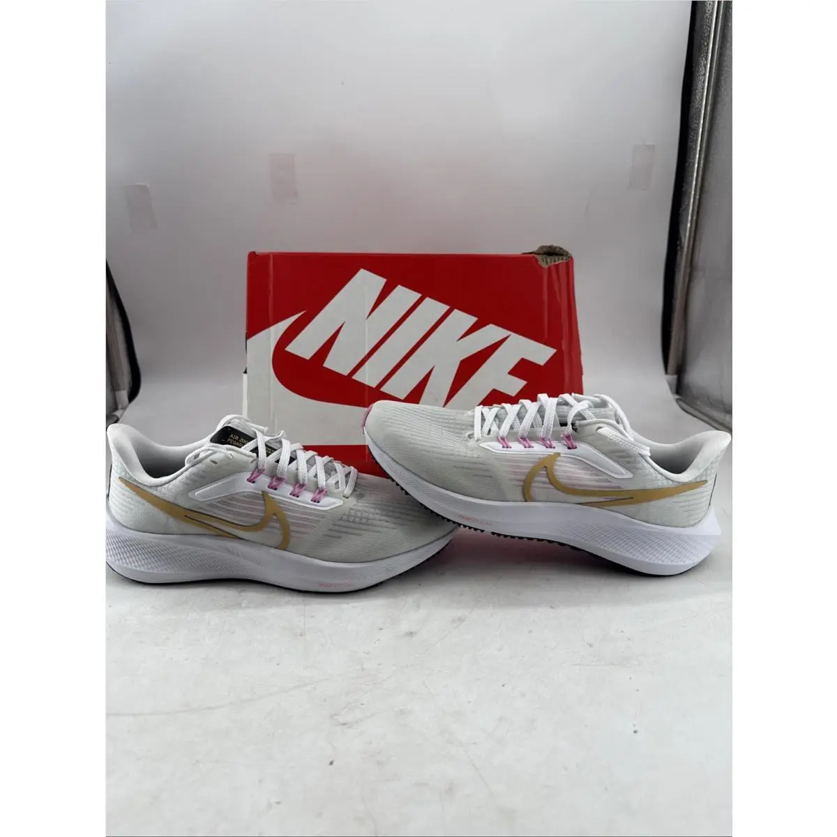 Nike Women`s Air Zoom Pegasus 39 Running Shoes DH4072-104 Size 8.5 B484