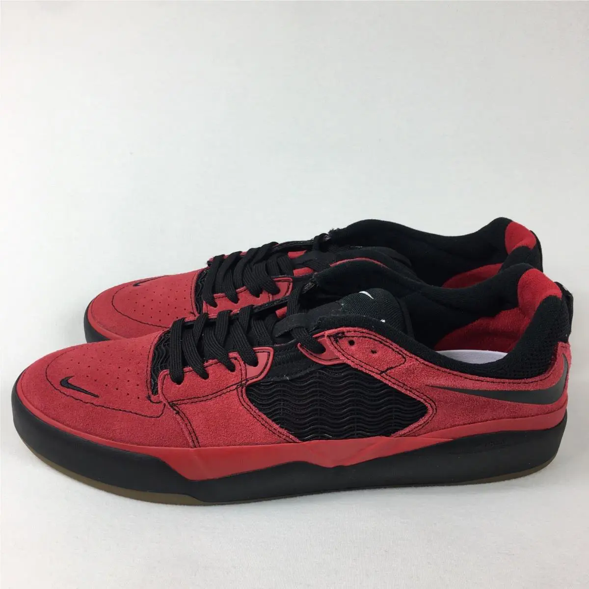 Nike shoes - NIKE SB ISHOD - ISHOD - DC7232-600 - Red (UPC: 0195242391150) 0