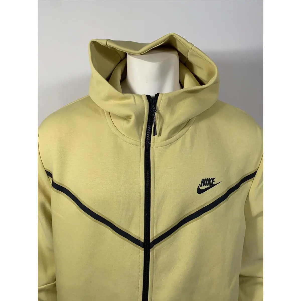 Nike clothing - Yellow 0