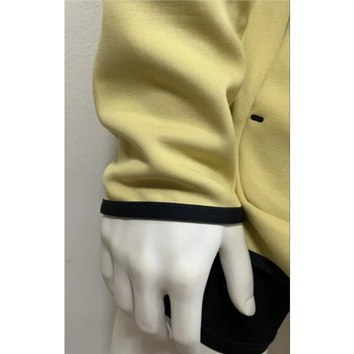 Nike clothing - Yellow 7