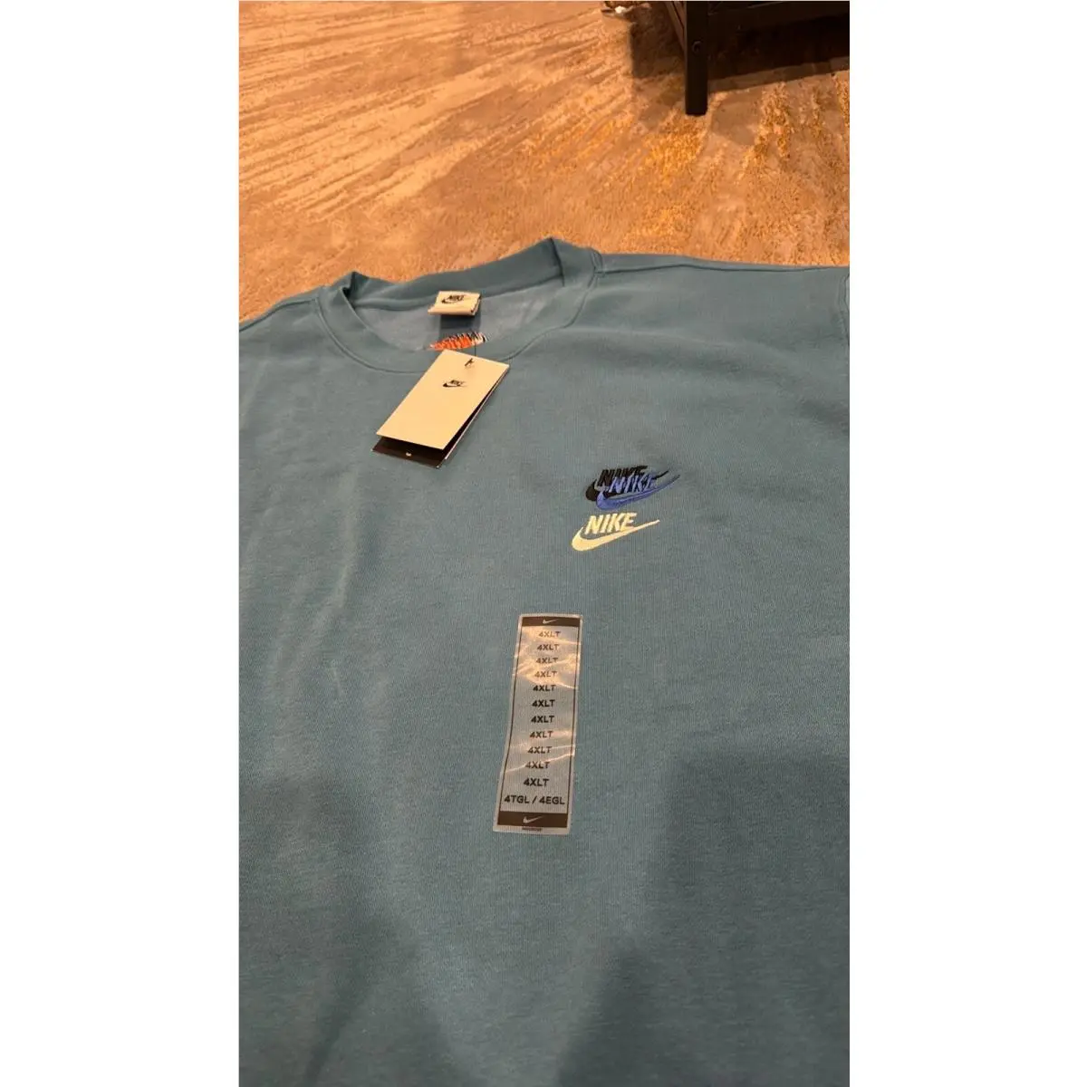 Nike clothing - Blue (UPC: 0195243065852) 2