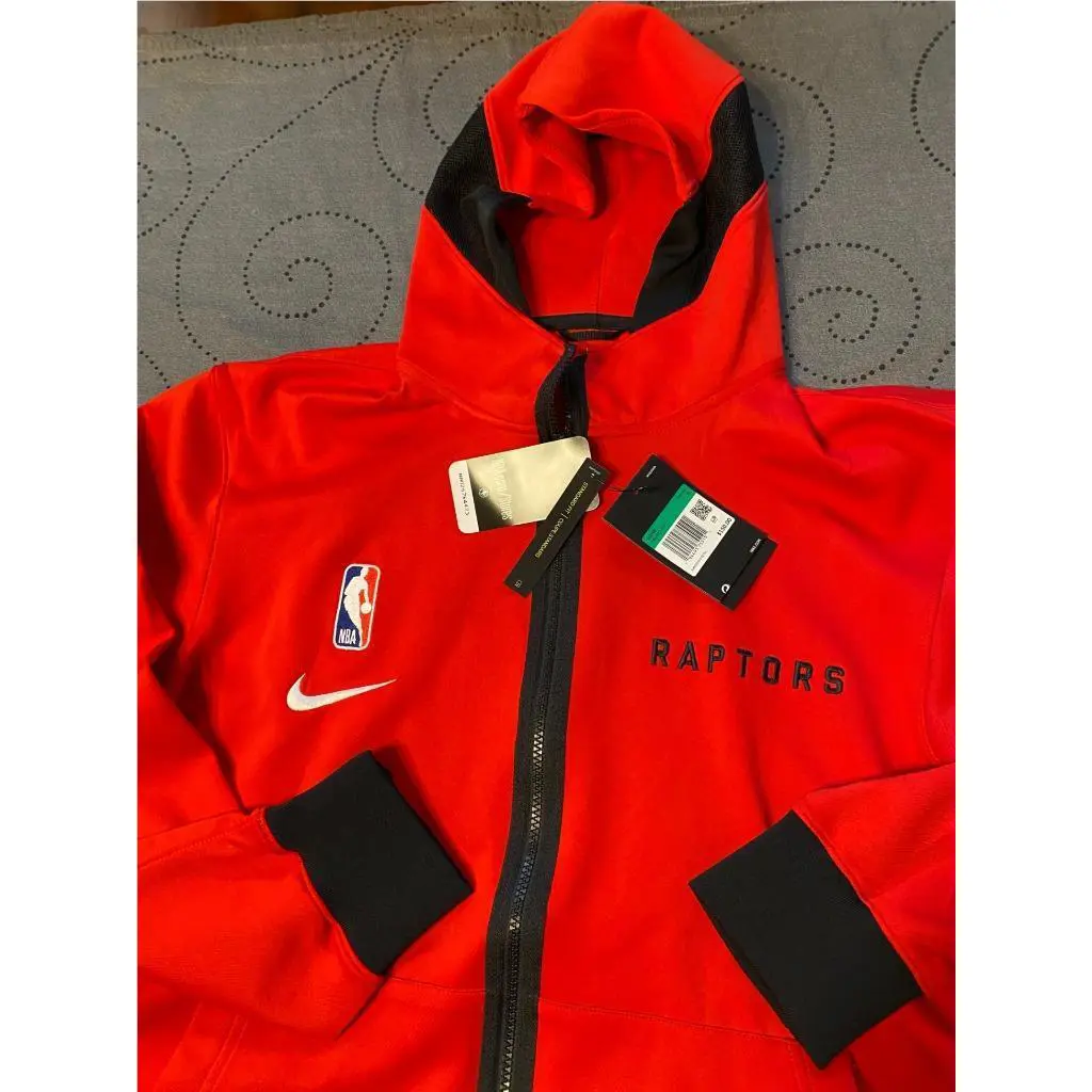 Nike clothing - RED + BLACK (UPC: 193148436500) 1