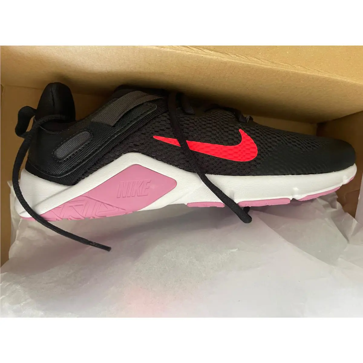 Nike shoes - Nike Legend Essential - Legend Essential - CD0212 007 - Black Flash Crimson 6