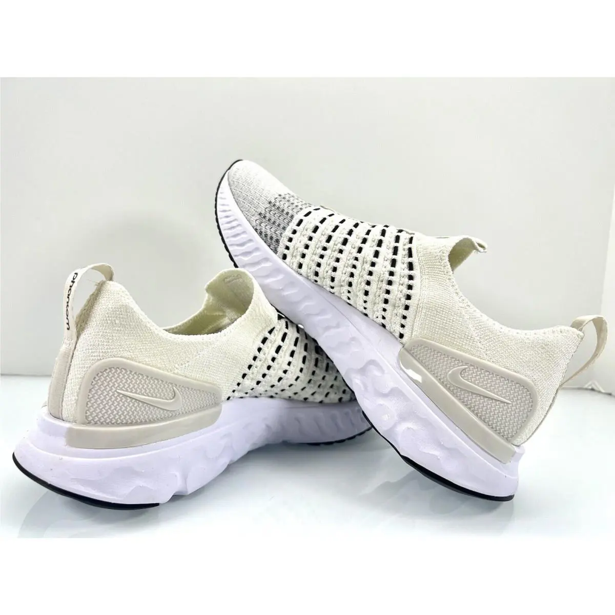 Nike shoes - Nike React Phantom Run - React Phantom Run - DV2139-100 - White (UPC: 0195870583712) 1