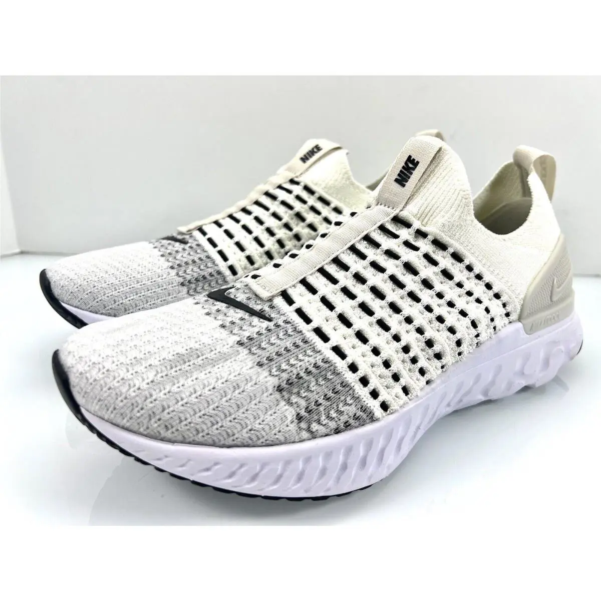 Nike shoes - Nike React Phantom Run - React Phantom Run - DV2139-100 - White (UPC: 0195870583712) 4