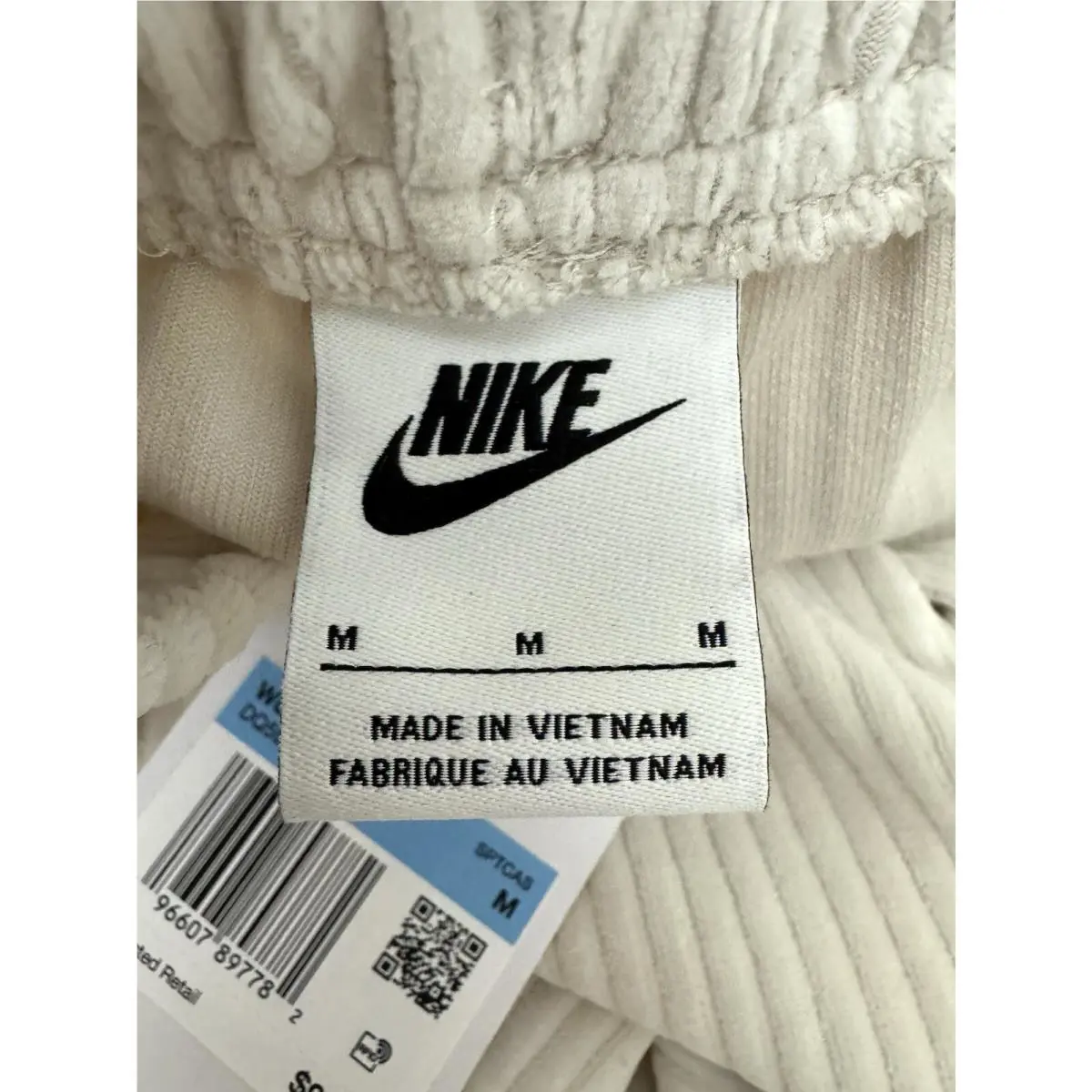 Nike clothing - Cream (UPC: 0196149356570) 8