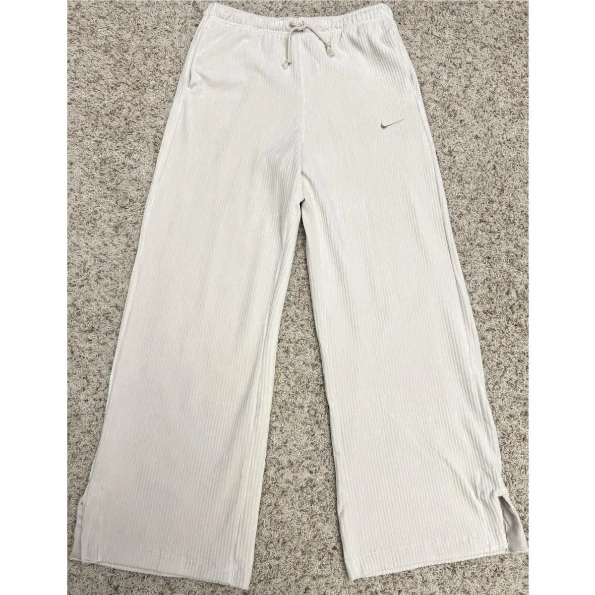 Nike clothing - Cream (UPC: 0196149356570) 2