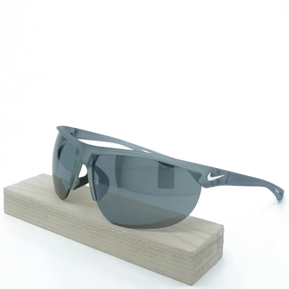 EV0937-010 Mens Nike Cross Trainer Sunglasses - Frame: Gray