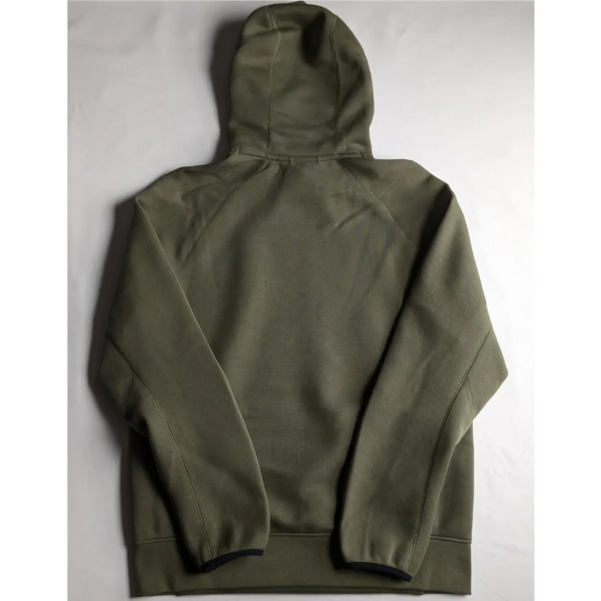 Nike clothing - FB8016-222 - FB8016-222 - Green, Manufacturer: Medium Olive/Black (UPC: 196968086962) 8