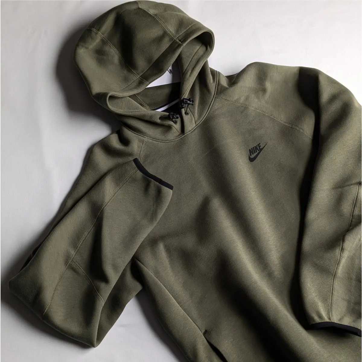 Nike clothing - FB8016-222 - FB8016-222 - Green, Manufacturer: Medium Olive/Black (UPC: 196968086962) 0
