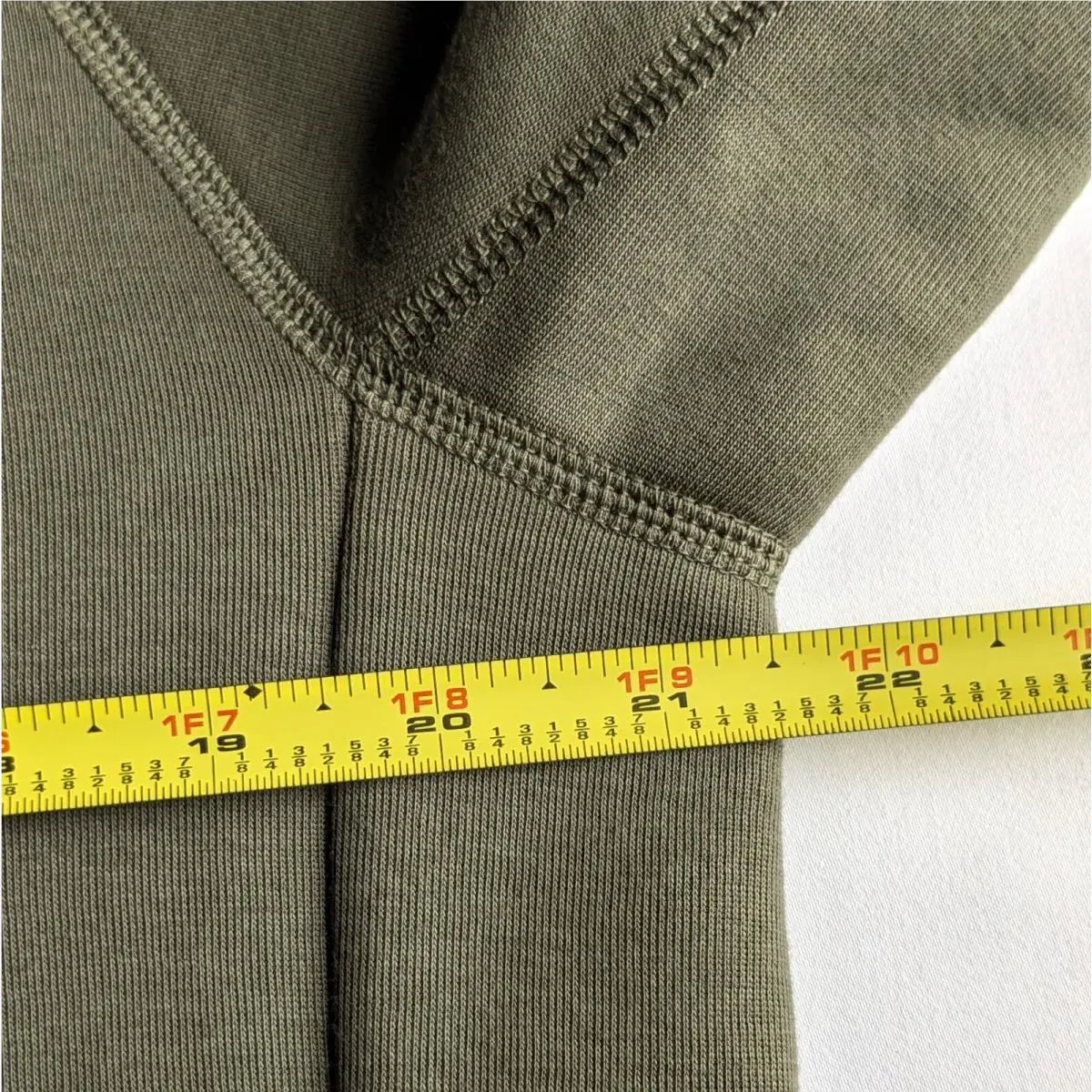Nike clothing - FB8016-222 - FB8016-222 - Green, Manufacturer: Medium Olive/Black (UPC: 196968086962) 6