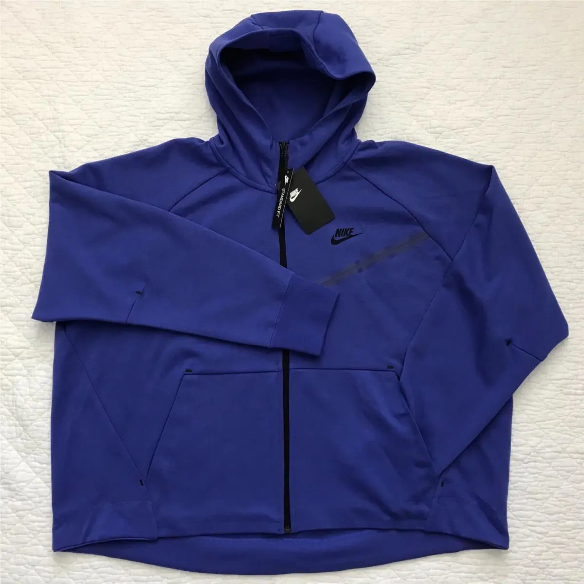 Nike clothing - Blue (UPC: 194502713039) 1
