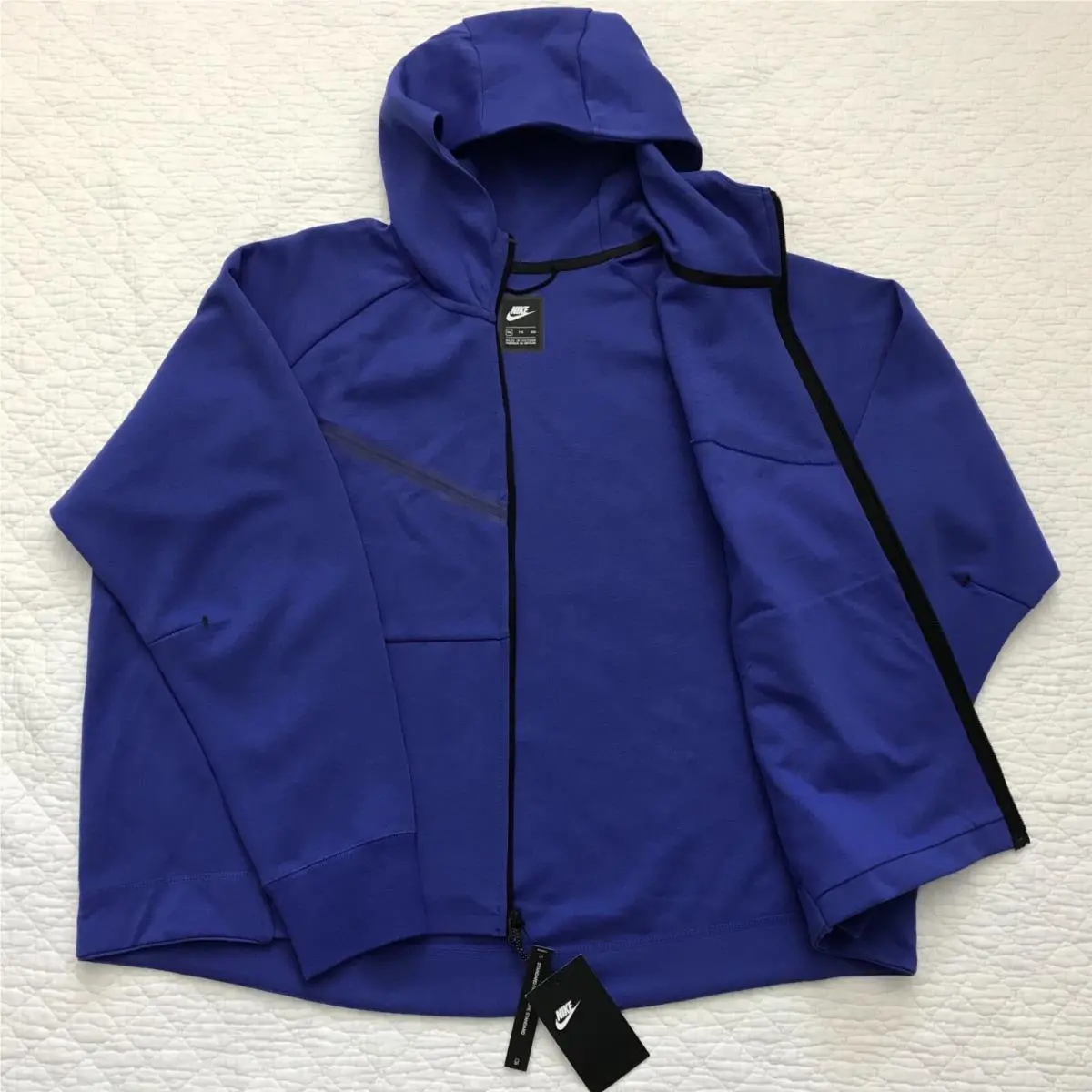 Nike clothing - Blue (UPC: 194502713039) 4