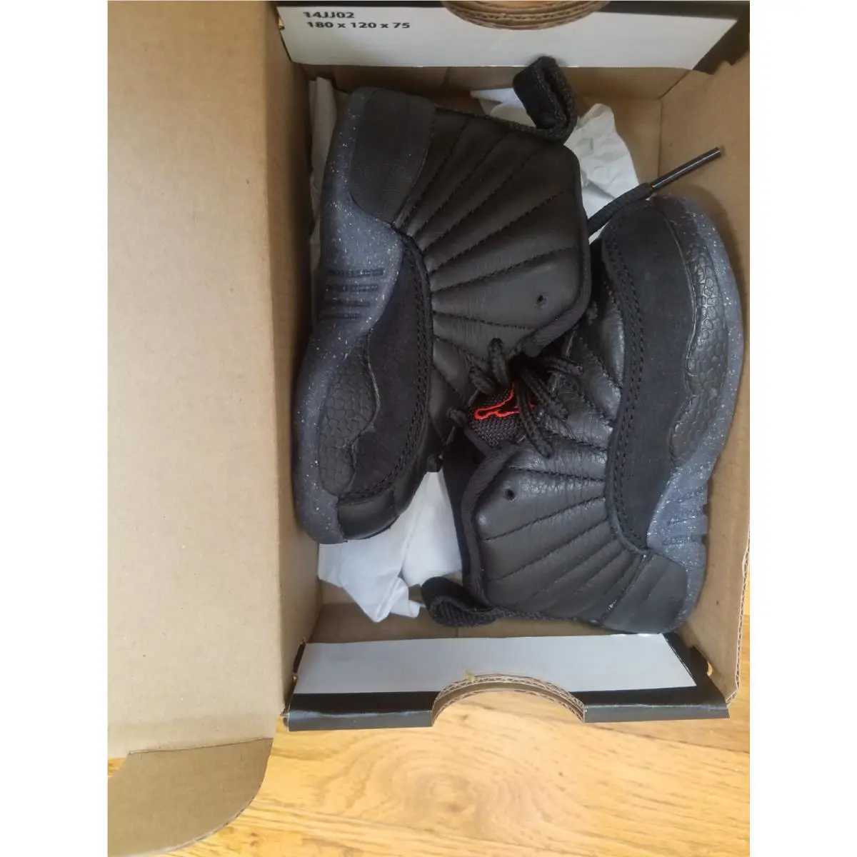 Nike shoes - 12 Retro - Retro - Black 12