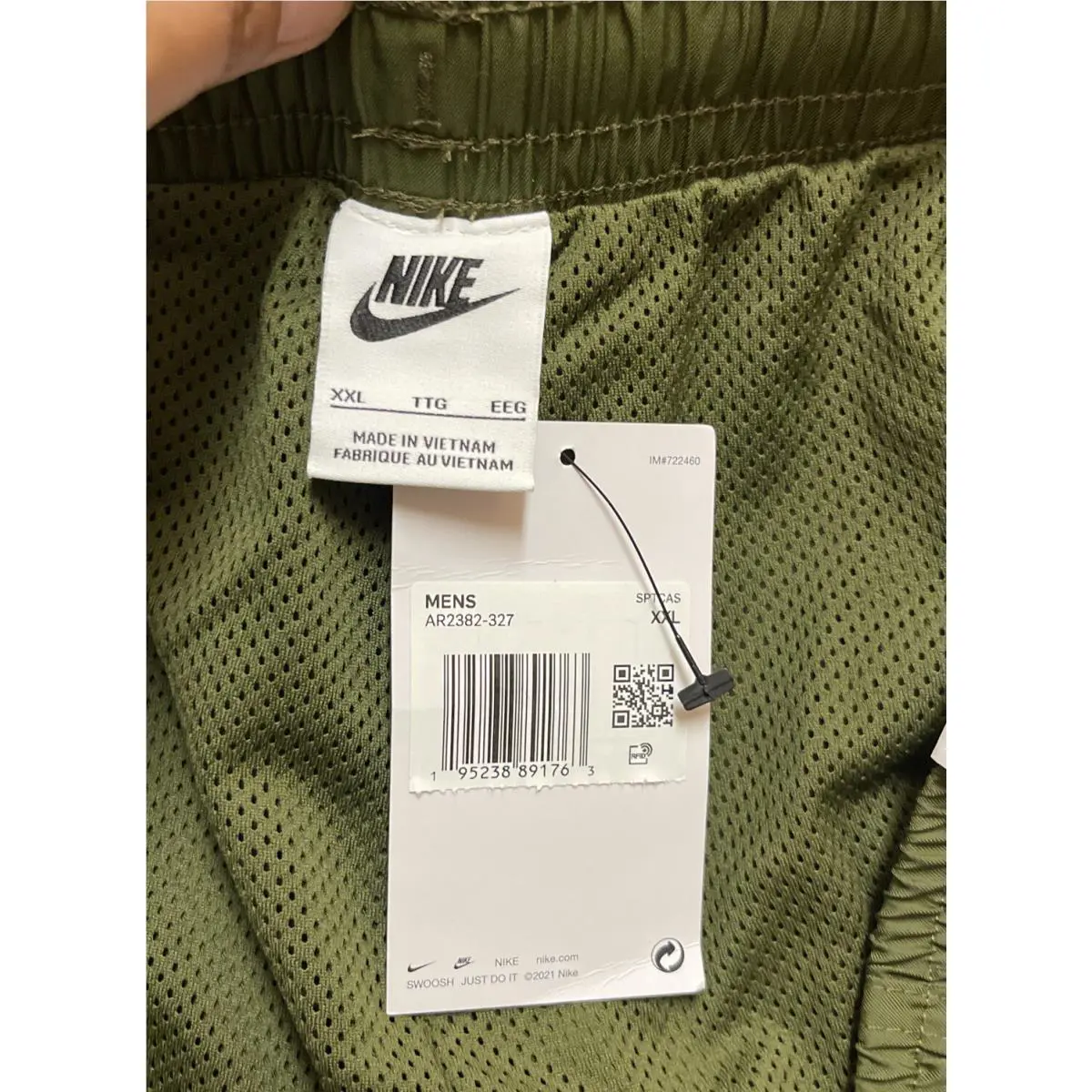 Nike clothing - Nike AR2382-327 - Green 0