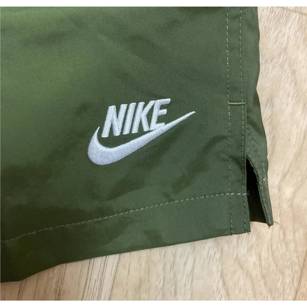 Nike clothing - Nike AR2382-327 - Green 4
