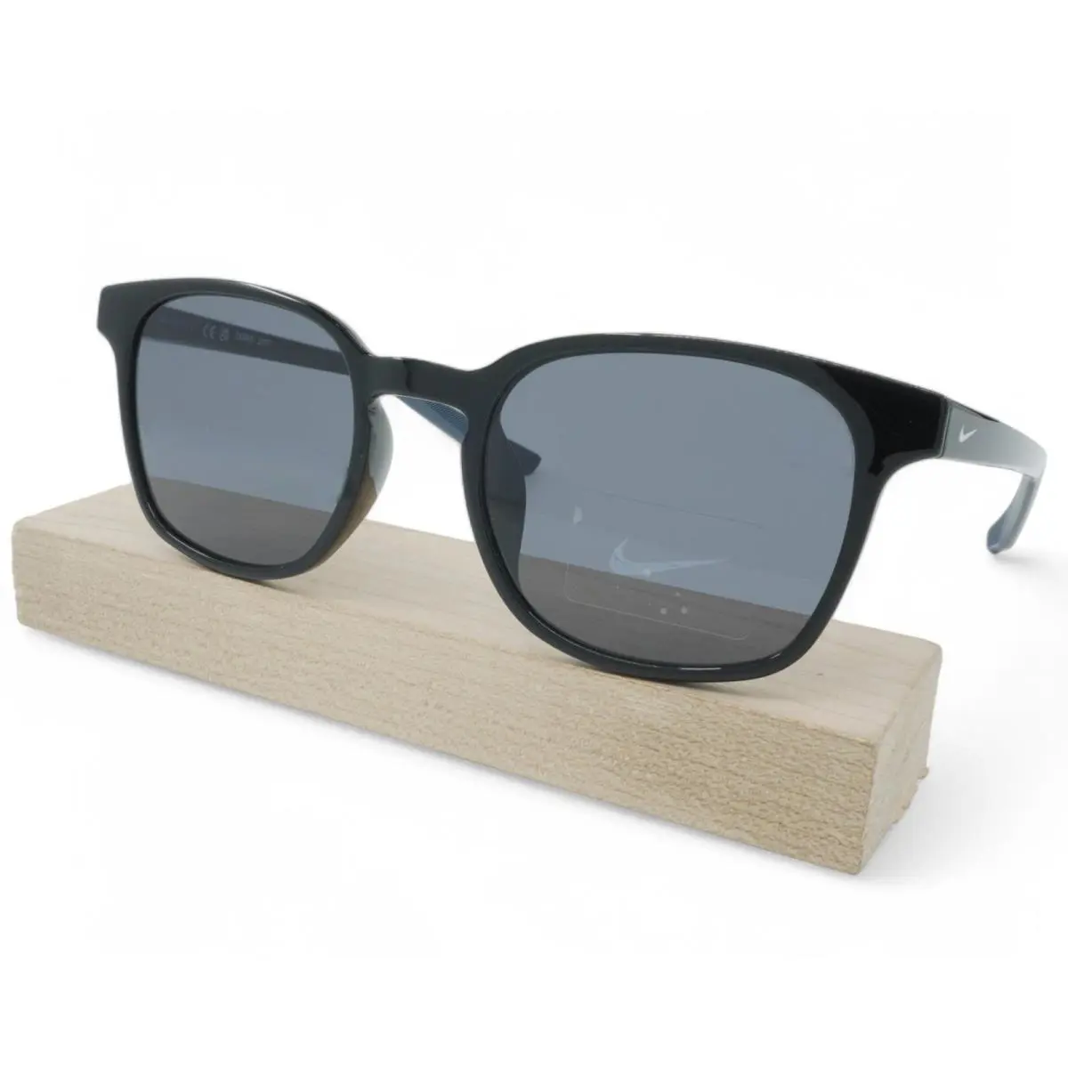 CT8129-011 Unisex Nike Session Sunglasses - Frame: Black Light Bone