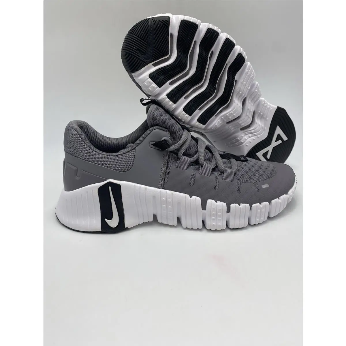 Nike Free Metcon 5 TB Gunsmoke White Black Shoes FN6616 001 Men`s Size 7