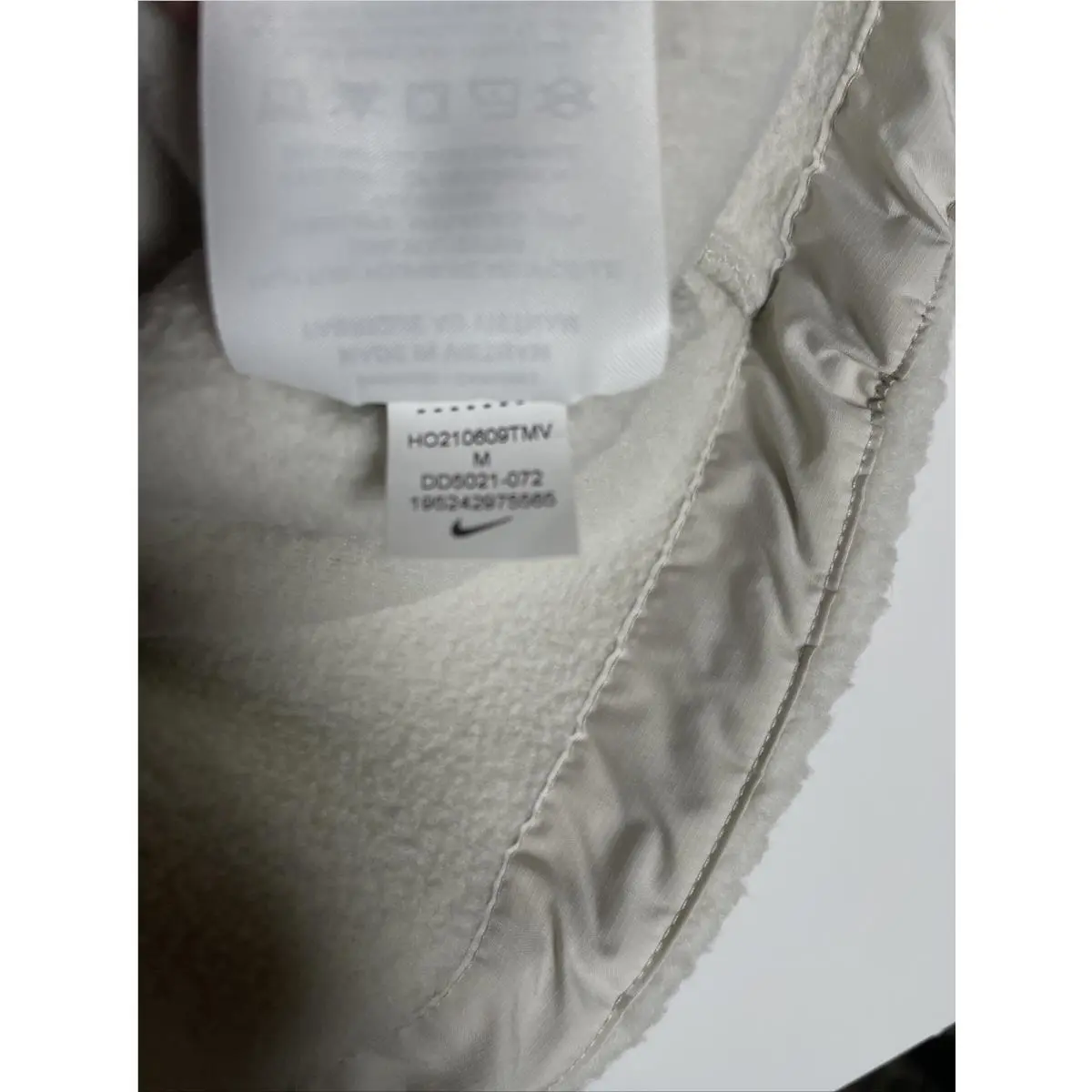 Nike clothing - DD5021-072 - DD5021072 - Beige (UPC: 0195242975565) 19