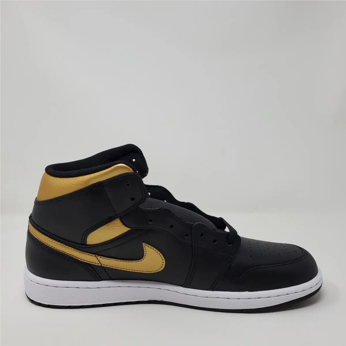 Nike shoes - Air Jordan 1 Mid - Air Mid - DQ8426-071 - Black 4
