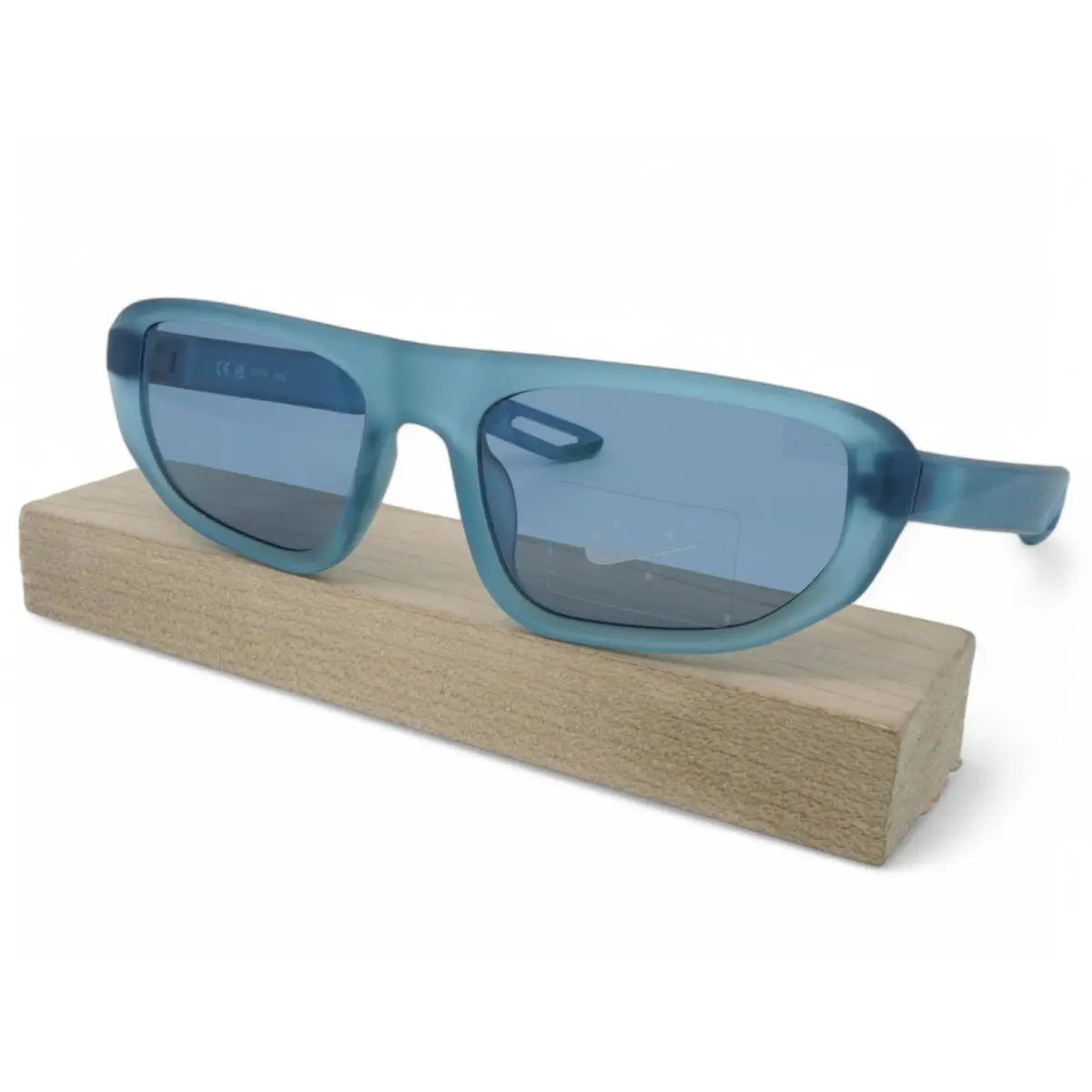DZ7376-494 Unisex Nike NV04 Sunglasses