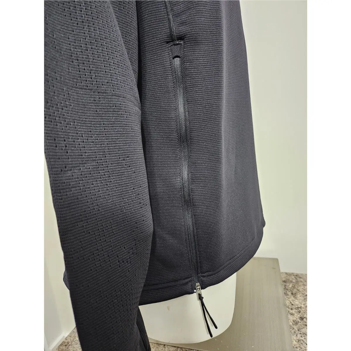 Nike clothing - Black (UPC: 196976012625) 6
