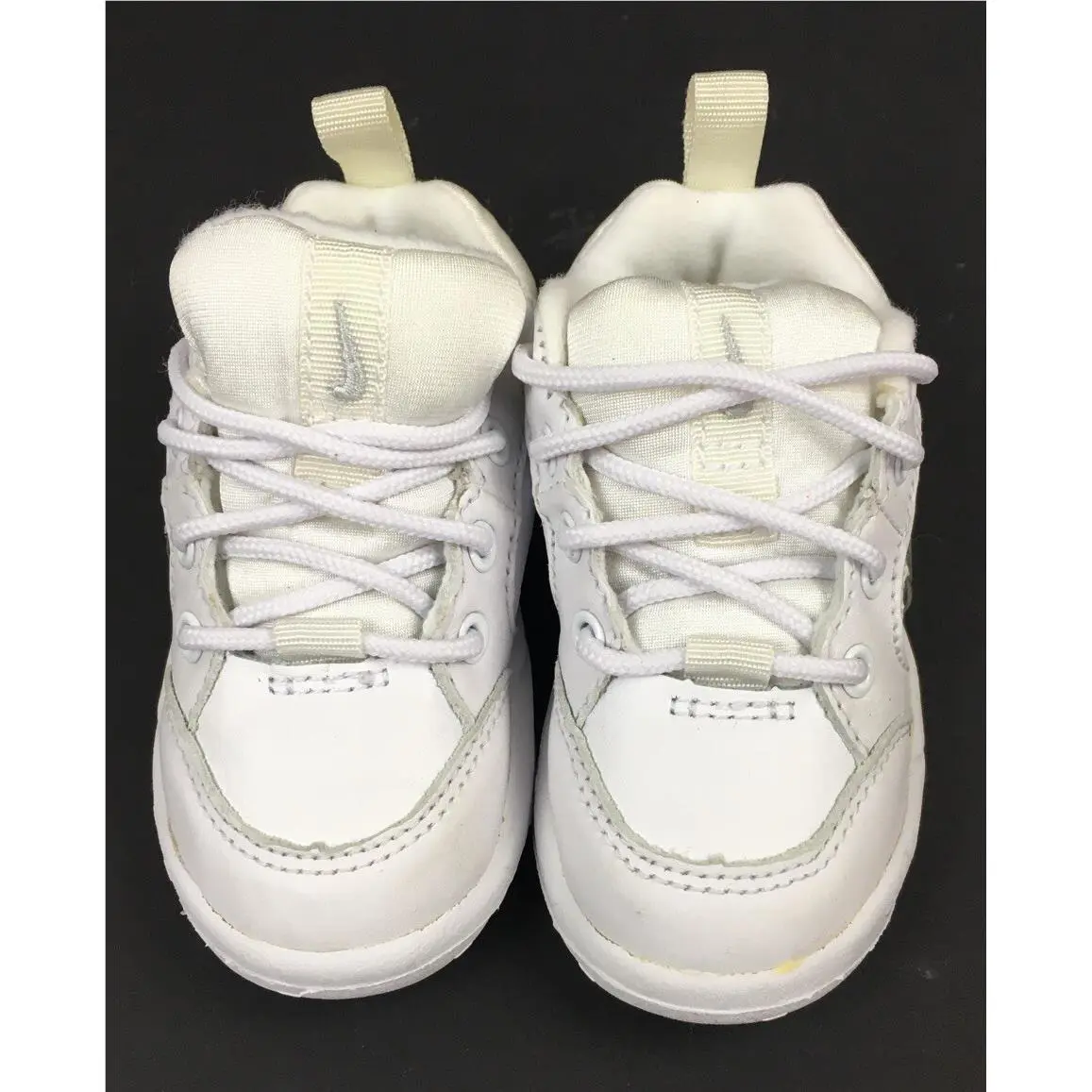 Nike shoes - White 2