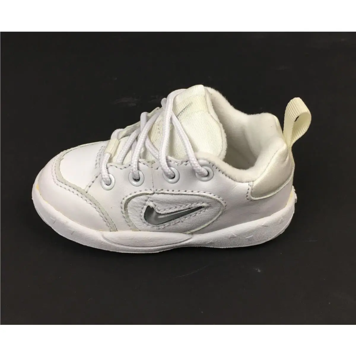 Nike shoes - White 4