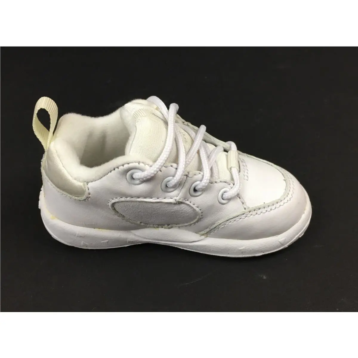 Nike shoes - White 5