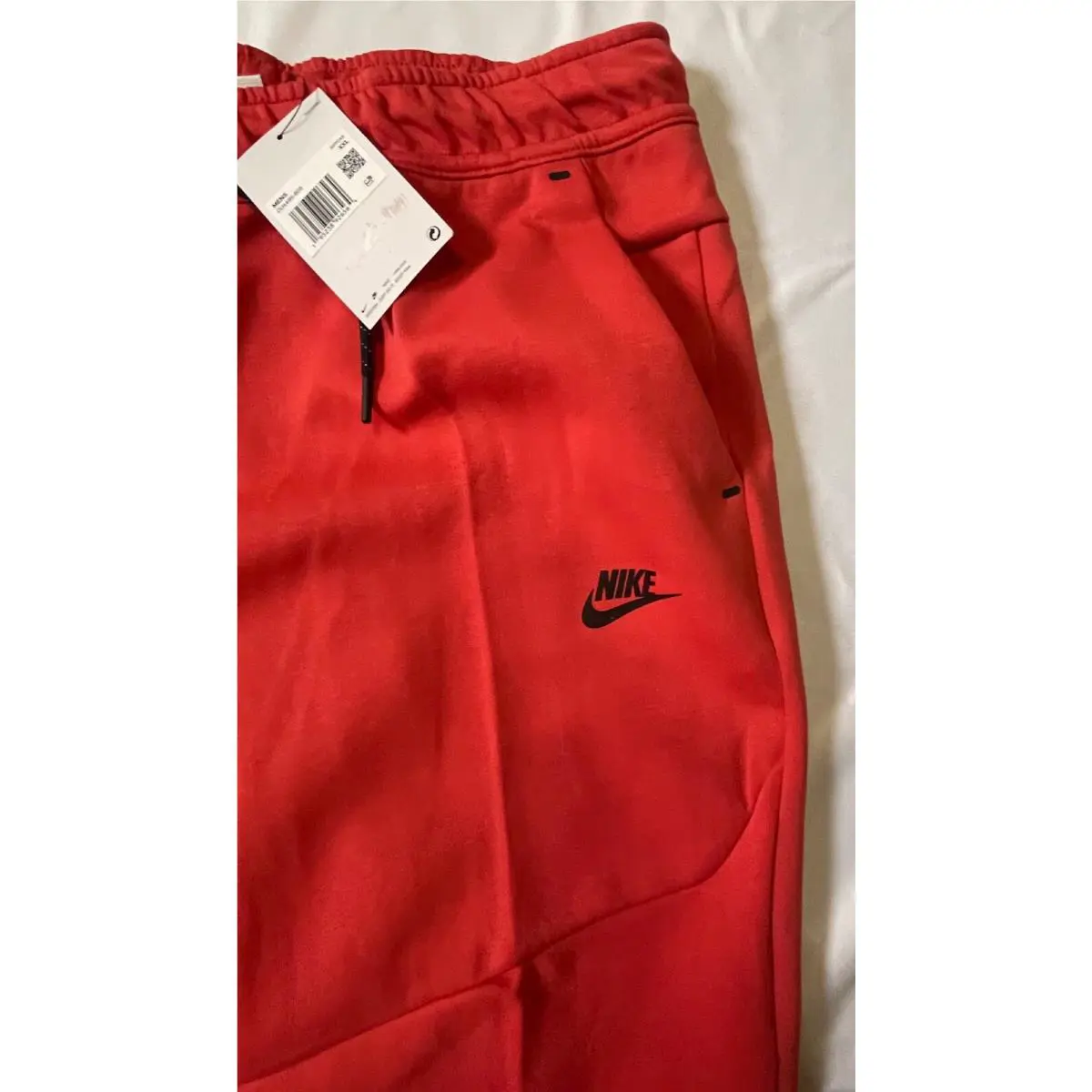 Nike clothing - RED LOBSTERS (UPC: 195238926564) 9