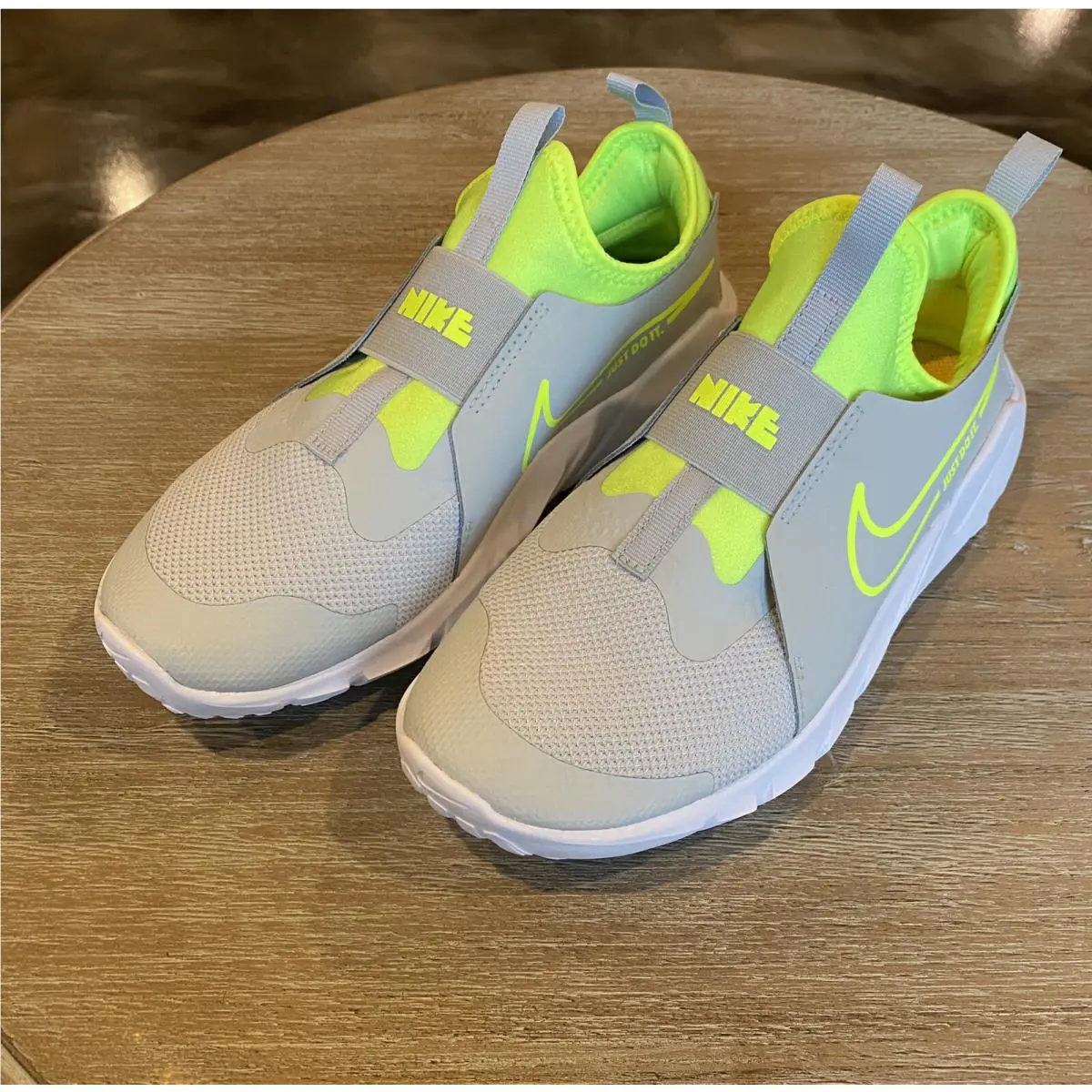Nike shoes - Gray & Yellow 0
