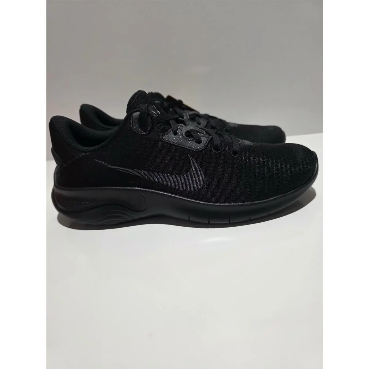 Nike Flex Experience RN 11 NN Men`s Athletic Sneakers Size 9.5 Black